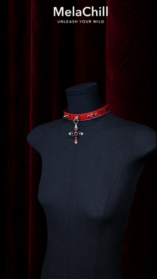 Red Iridescent Floral Metal Ring Punk Choker