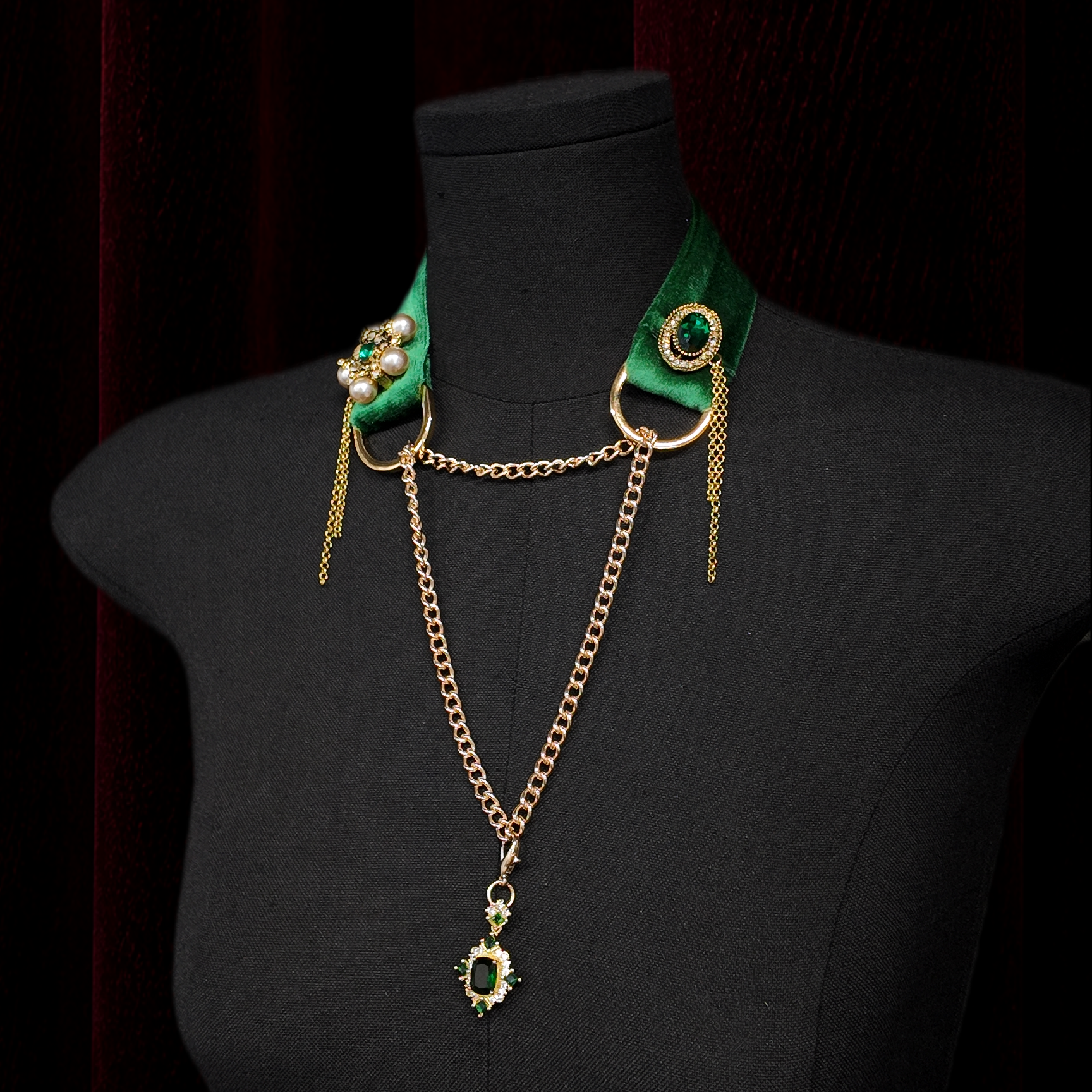 Green Velvet Spinel Gemstone Choker