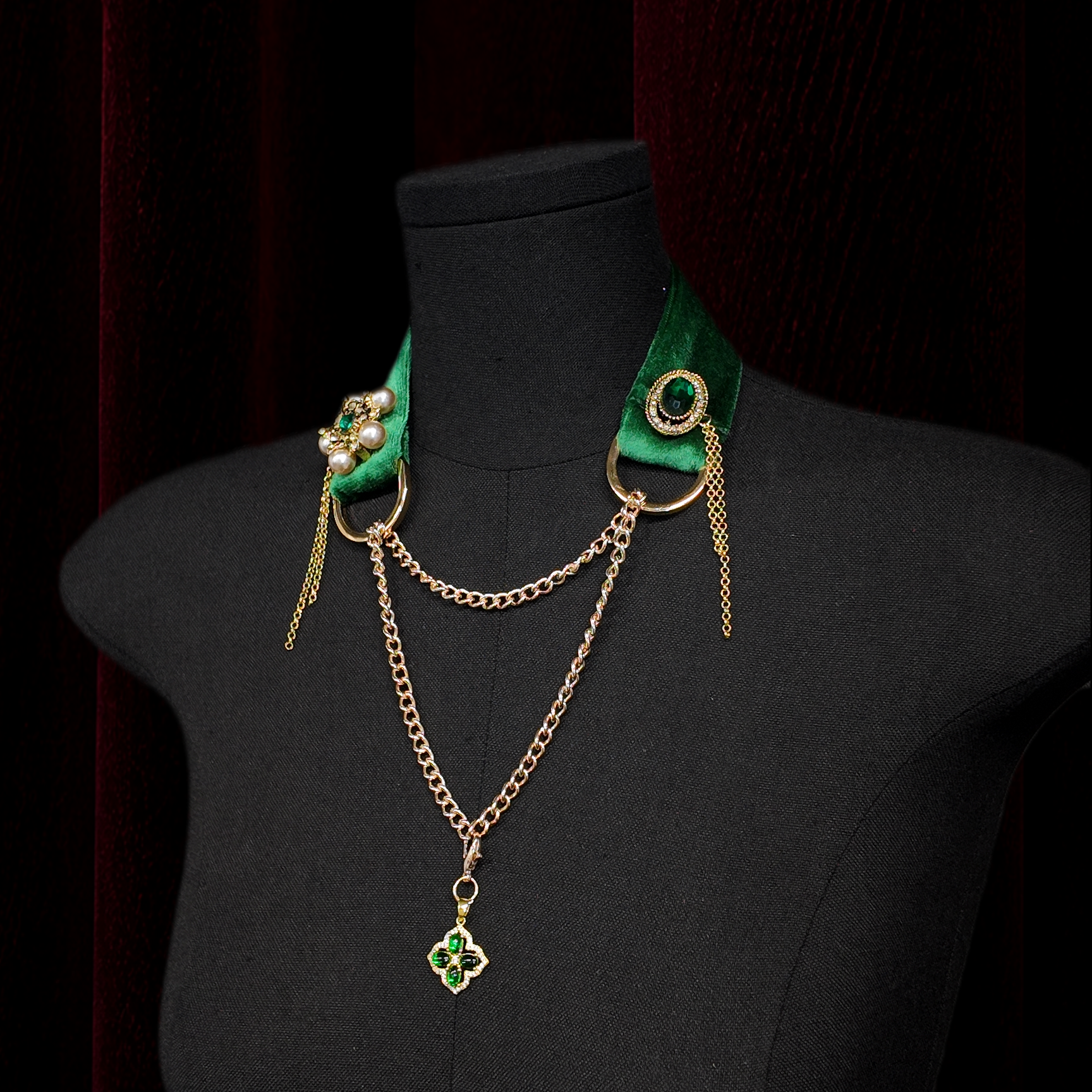 Green Velvet Spinel Gemstone Choker