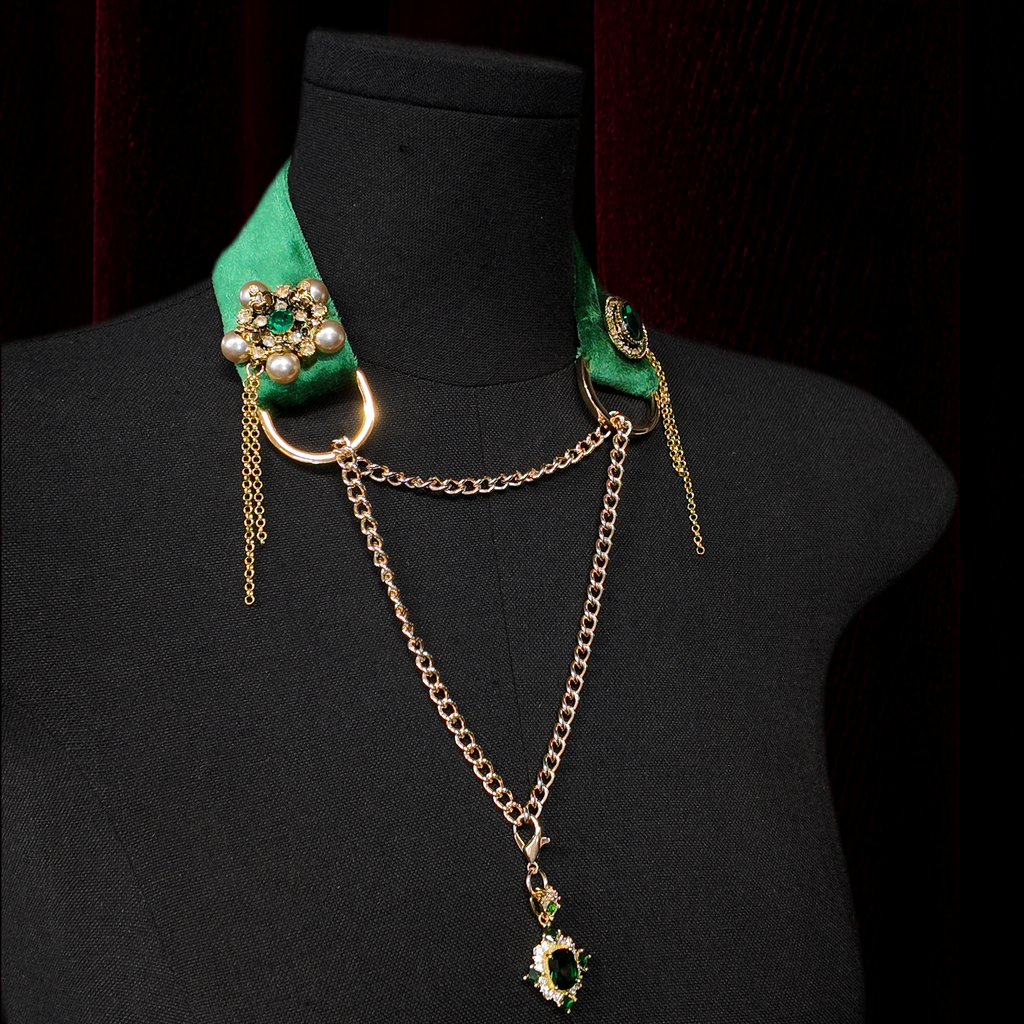 Green Velvet Spinel Gemstone Choker